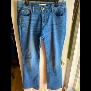 Ladies Levi’s 515 Bootcut Size 12